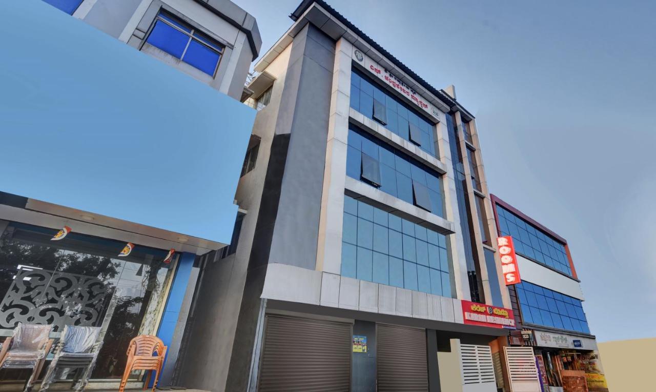 Treebo Trend Karan Residency Hotel Mysore Exterior photo